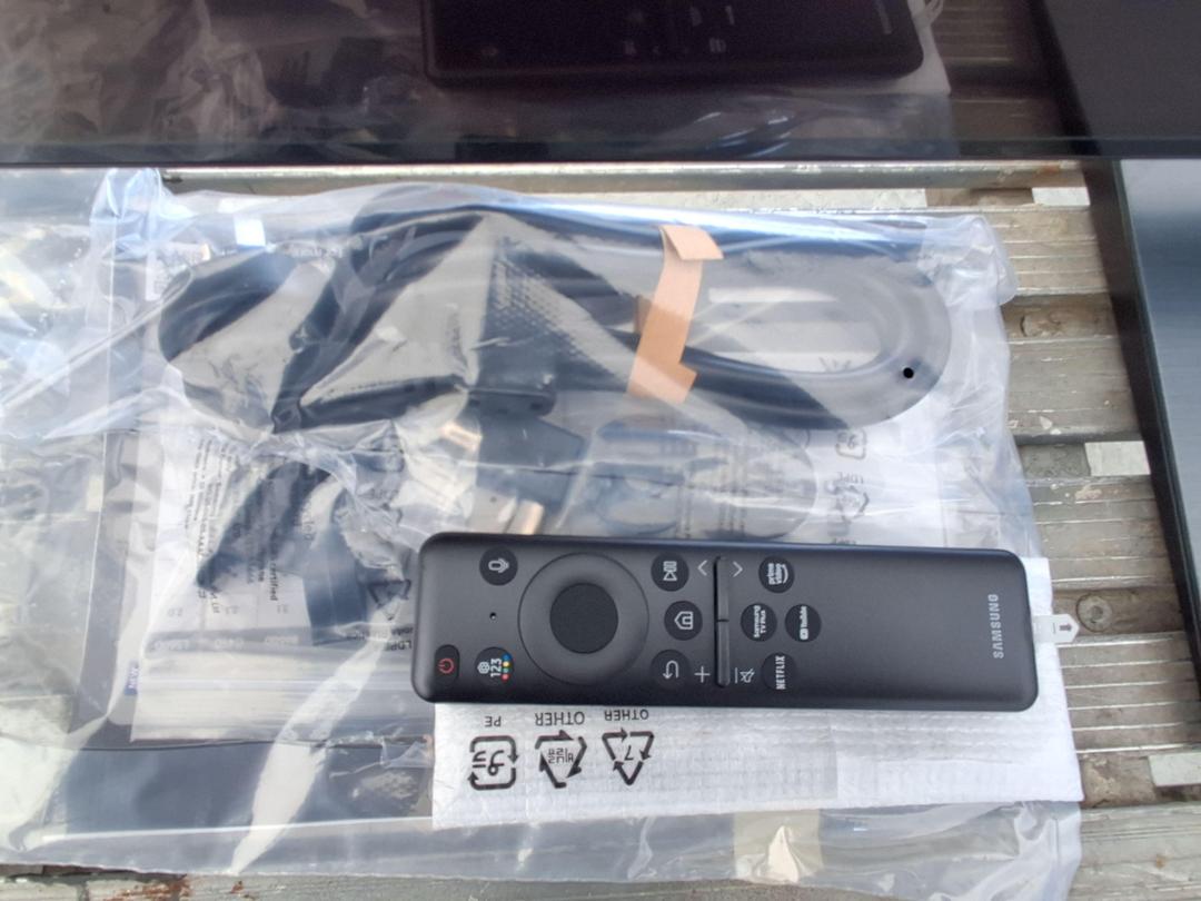 Photo '2' of Samsung OLED S90D 65" Photo '2' of Samsung OLED S90D 65"