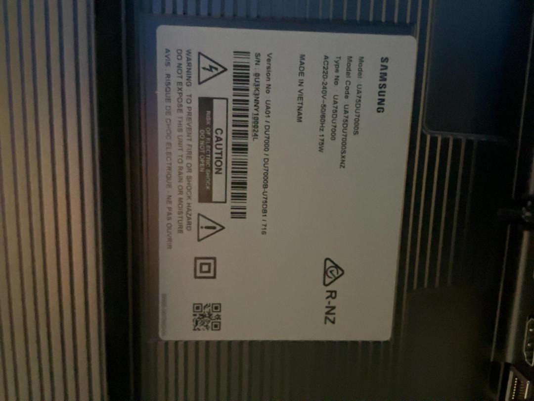 Photo '5' of Samsung Crystal UHD DU7000 75" TV
