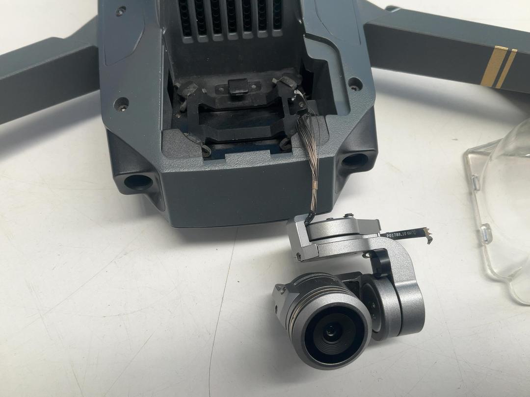Photo '4' of DJI - Mavic Pro Quadcopter Drone - Damaged Camera