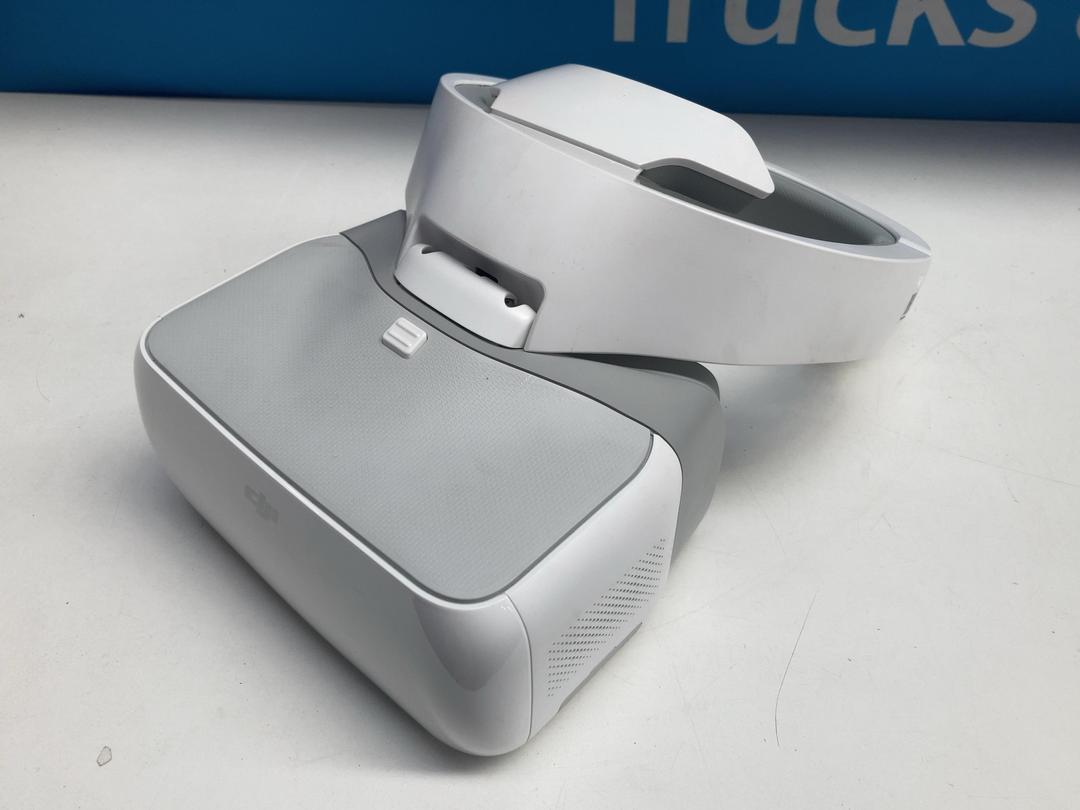 Photo '3' of DJI - Goggles V1 FPV Glasses DJI Mavic Pro, Air, Inspire, Spark & Phantom 4 Photo '3' of DJI - Goggles V1 FPV Glasses DJI Mavic Pro, Air, Inspire, Spark & Phantom 4