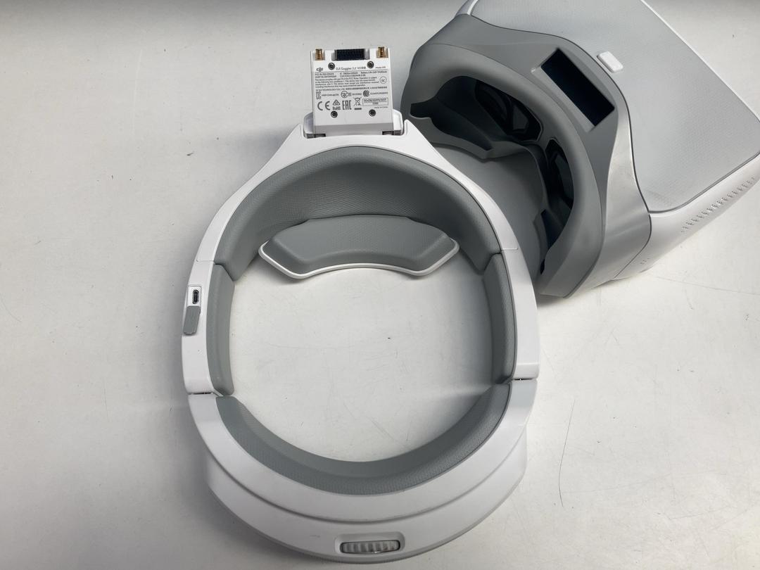 Photo '7' of DJI - Goggles V1 FPV Glasses DJI Mavic Pro, Air, Inspire, Spark & Phantom 4 Photo '7' of DJI - Goggles V1 FPV Glasses DJI Mavic Pro, Air, Inspire, Spark & Phantom 4