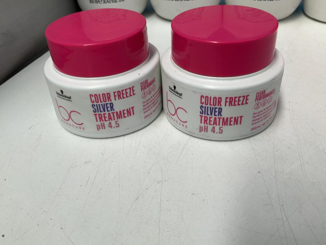 Photo '2' of Hairdressing Items or Similar - Schwarzkopf Oil Developer Etc
