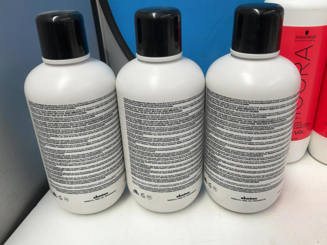 Photo '8' of Hairdressing Items or Similar - Schwarzkopf Oil Developer Etc