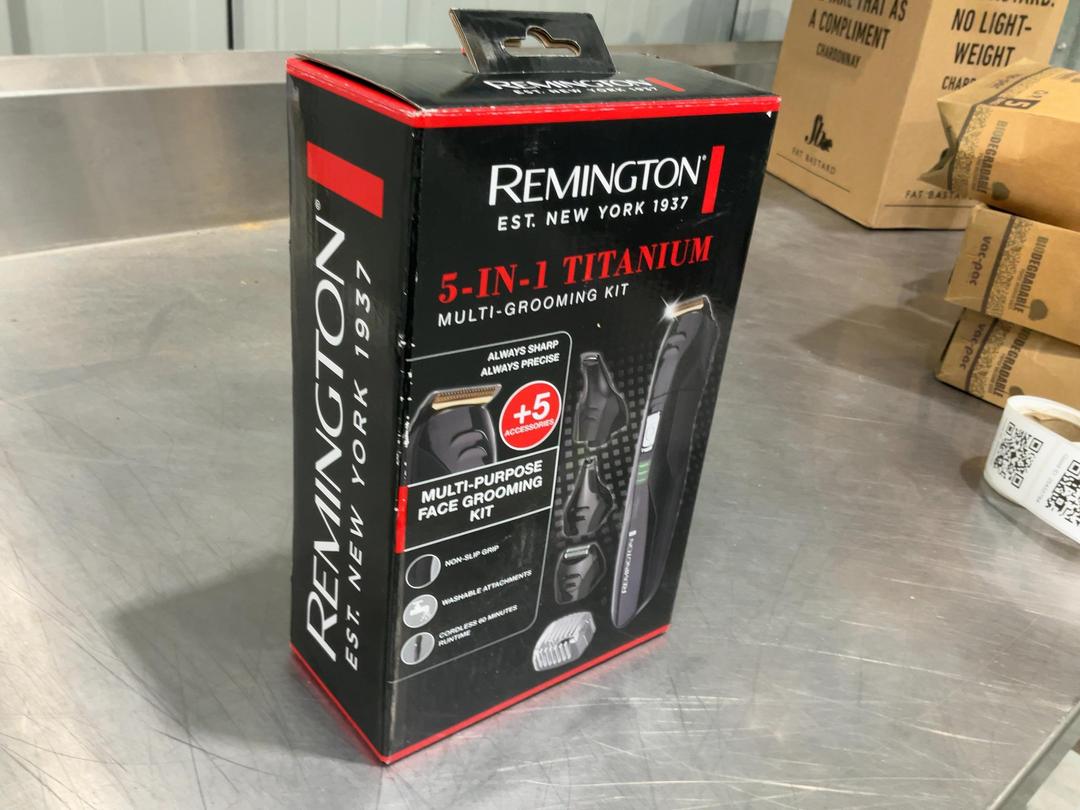 Photo '2' of Remington 5-in-1 Grooming Kit Photo '2' of Remington 5-in-1 Grooming Kit