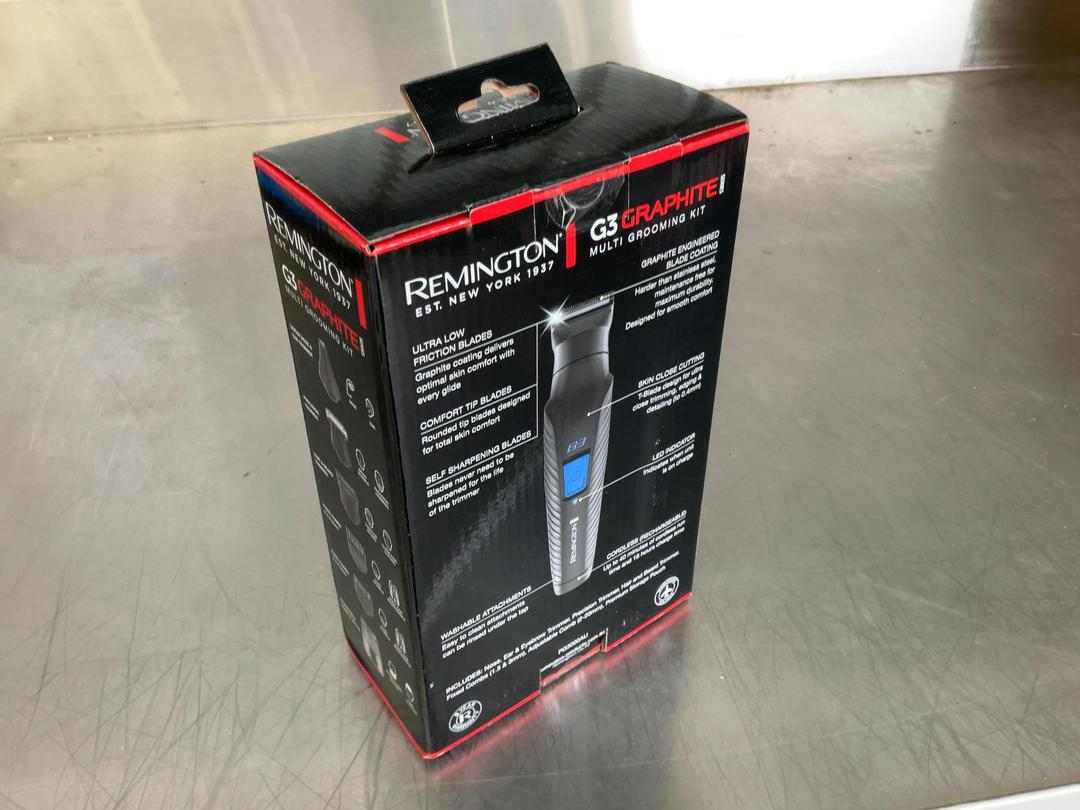 Photo '4' of Remington G3 Graphite Multi Grooming Kit Photo '4' of Remington G3 Graphite Multi Grooming Kit