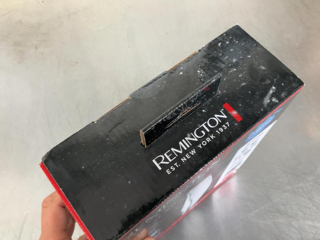 Photo '6' of Remington Personal Haircut Kit Photo '6' of Remington Personal Haircut Kit
