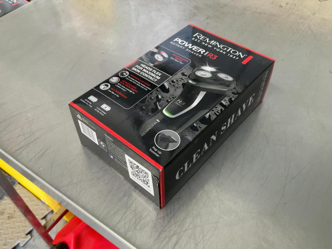 Photo '2' of Remington Power Rotary Shaver R3 Photo '2' of Remington Power Rotary Shaver R3