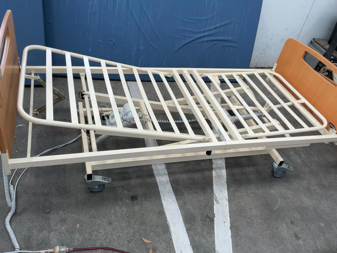 Photo '9' of Hospital Bed & Mattress