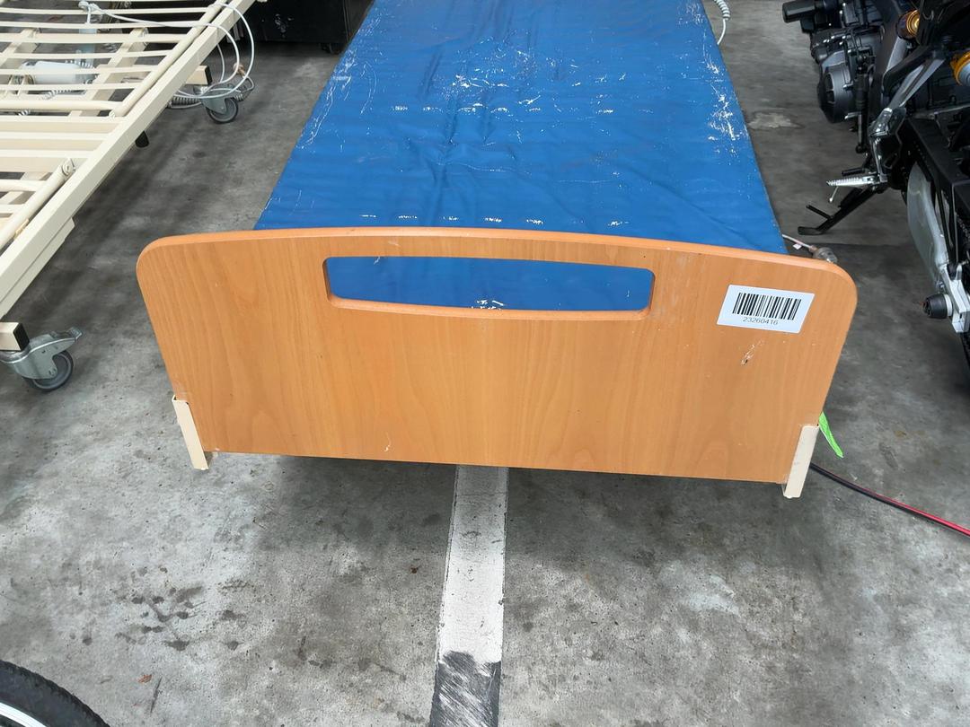 Photo '5' of Hospital Bed & Mattress