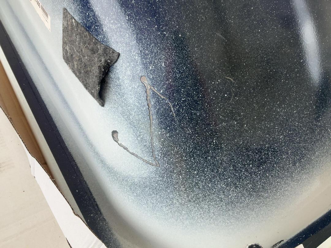 Photo '9' of Damaged Betteform bath