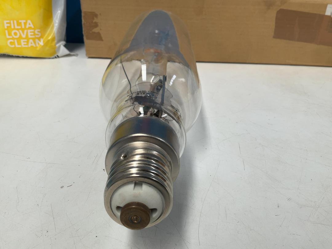 Photo '12' of Miscellaneous Items - Filta Numatic Vacuum Bags, Bulb Etc Photo '12' of Miscellaneous Items - Filta Numatic Vacuum Bags, Bulb Etc