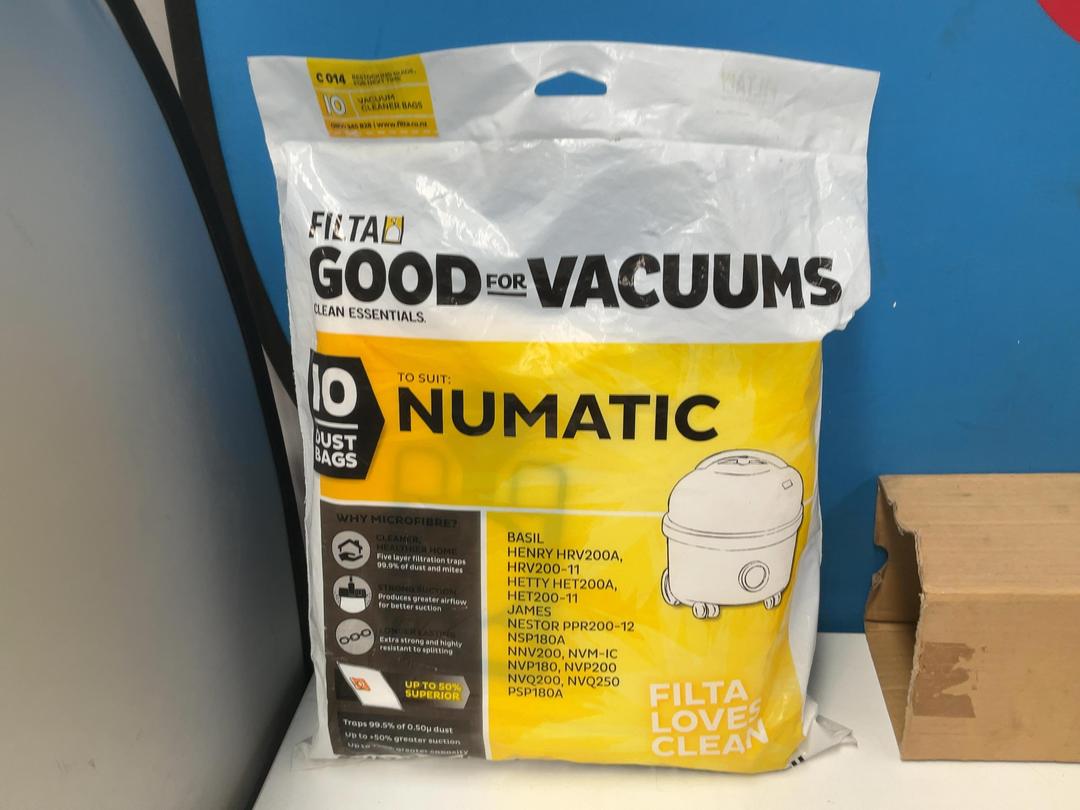 Photo '15' of Miscellaneous Items - Filta Numatic Vacuum Bags, Bulb Etc Photo '15' of Miscellaneous Items - Filta Numatic Vacuum Bags, Bulb Etc