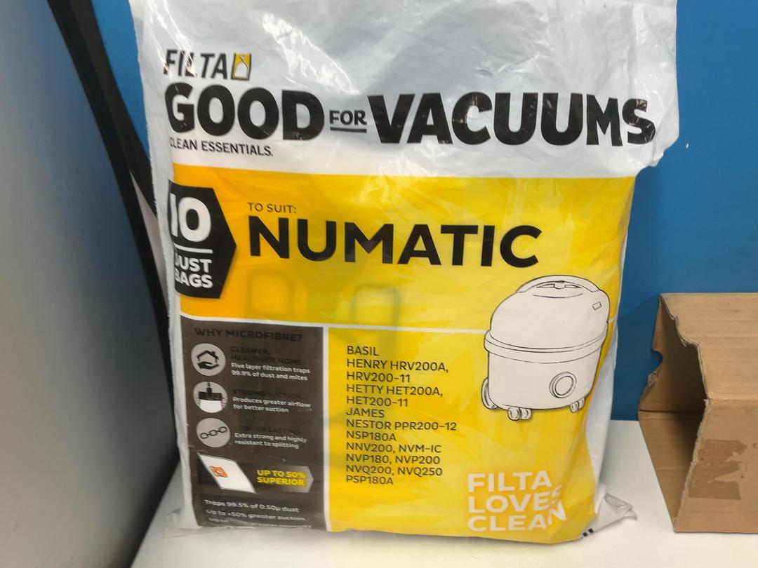 Photo '17' of Miscellaneous Items - Filta Numatic Vacuum Bags, Bulb Etc Photo '17' of Miscellaneous Items - Filta Numatic Vacuum Bags, Bulb Etc