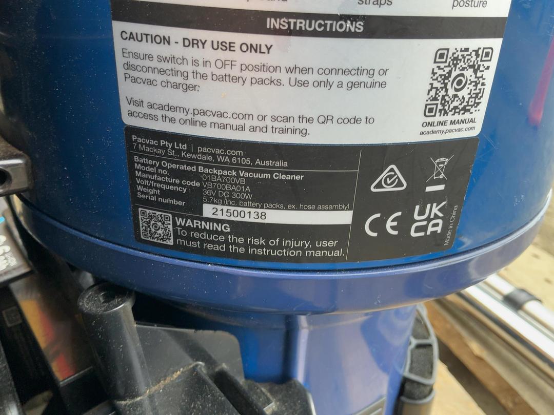 Photo '6' of 2x Pacvac Superpro Battery 700 Backpack Vacuum Cleaners Photo '6' of 2x Pacvac Superpro Battery 700 Backpack Vacuum Cleaners