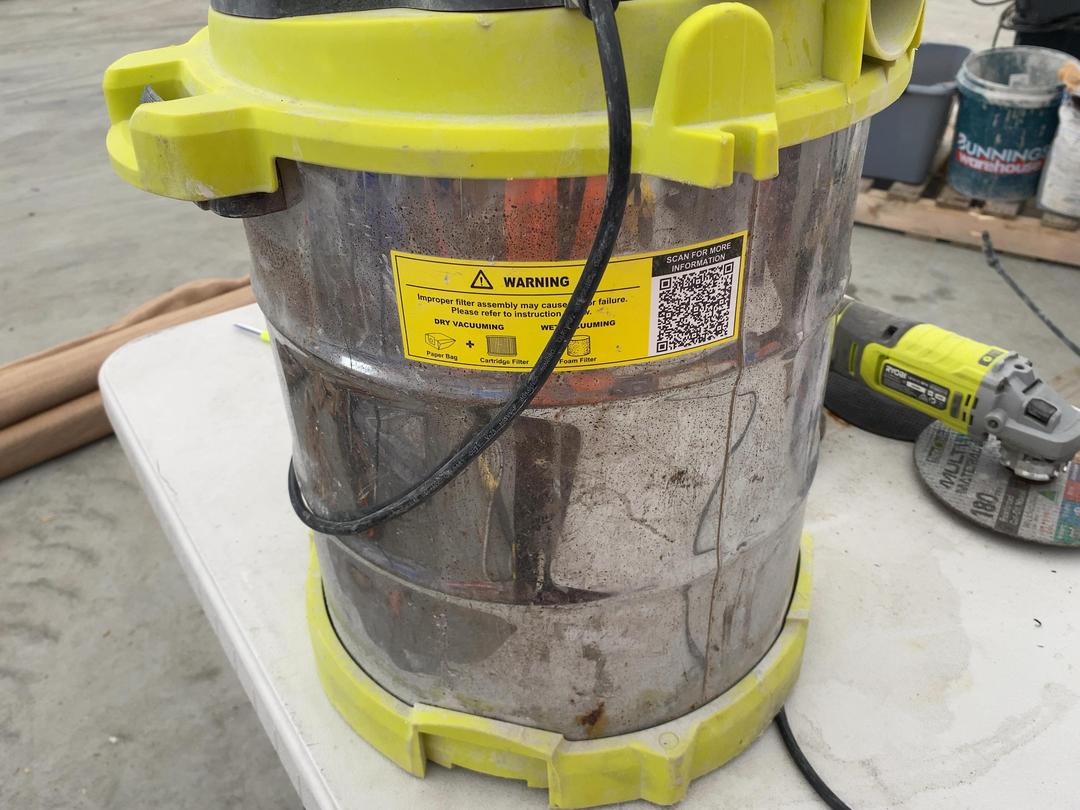 Photo '4' of Ryobi Vaccuum Photo '4' of Ryobi Vaccuum