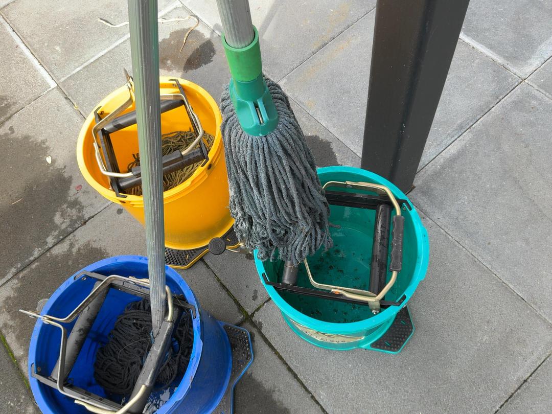 Photo '3' of 3x Buckets and Mops