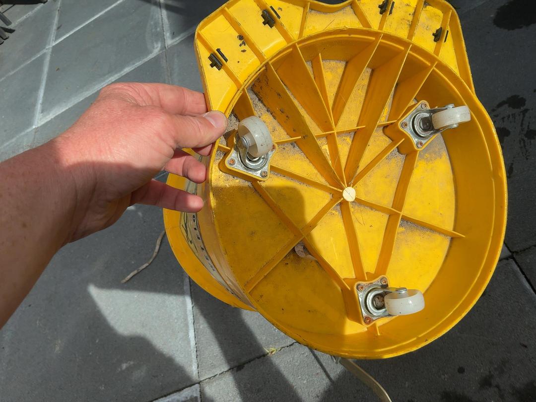 Photo '5' of 3x Buckets and Mops