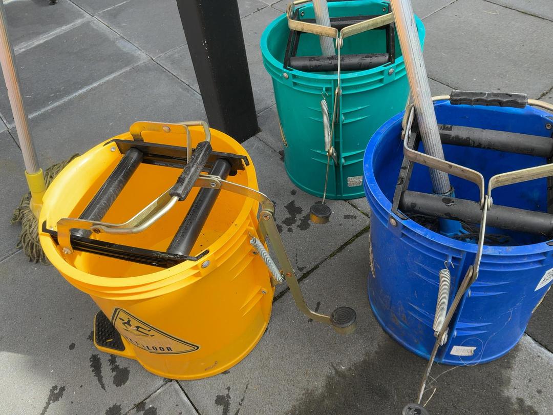 Photo '6' of 3x Buckets and Mops