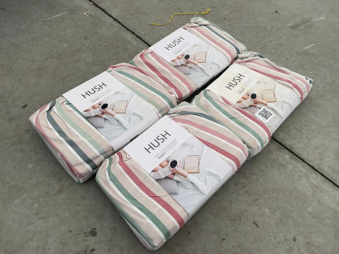 Photo '2' of HUSH Cotton Fitted Sheets Queen / Double Photo '2' of HUSH Cotton Fitted Sheets Queen / Double
