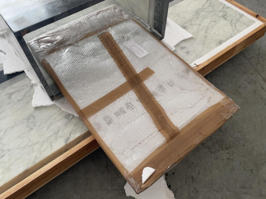Photo '5' of White Marble Table Photo '5' of White Marble Table
