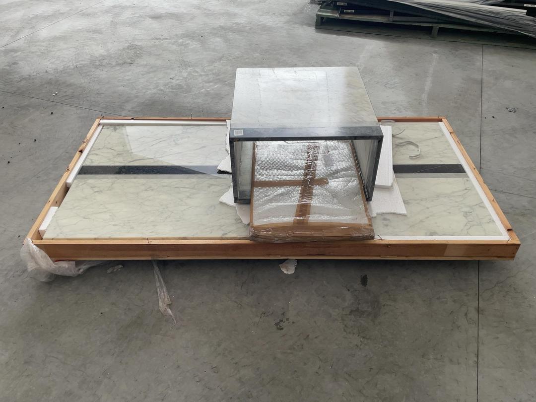 Photo '6' of White Marble Table Photo '6' of White Marble Table