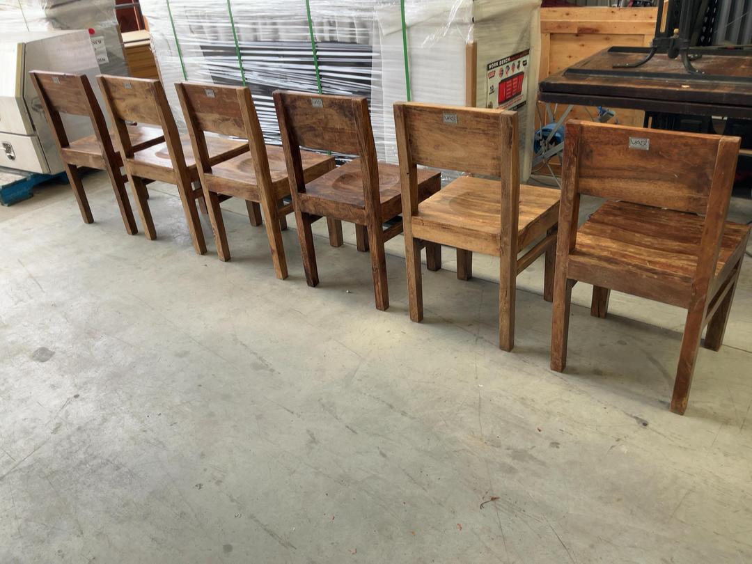 Photo '30' of 6x Vast Interior Wooden-Like Dining Chairs