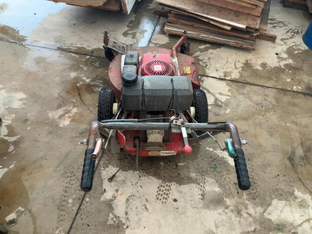 Photo '4' of Stevens MK II Lawnmower Photo '4' of Stevens MK II Lawnmower