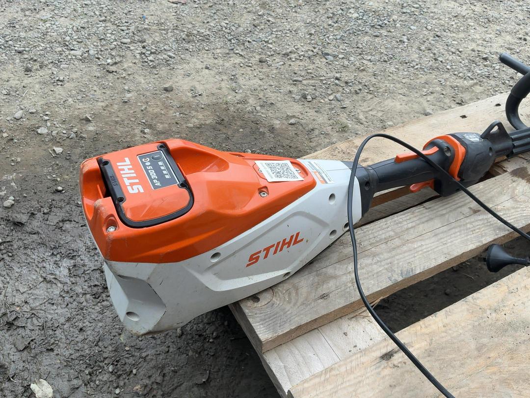 Photo '4' of Stihl FSA 135R Line Trimmer Photo '4' of Stihl FSA 135R Line Trimmer