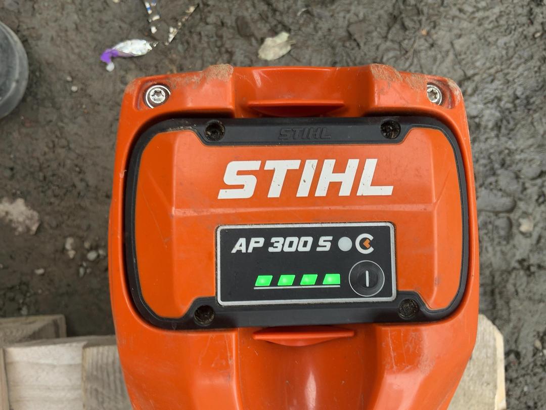 Photo '5' of Stihl FSA 135R Line Trimmer Photo '5' of Stihl FSA 135R Line Trimmer