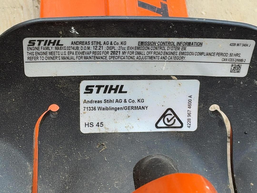Photo '5' of Husqvarna 122HD60 Hedge Trimmer Photo '5' of Husqvarna 122HD60 Hedge Trimmer