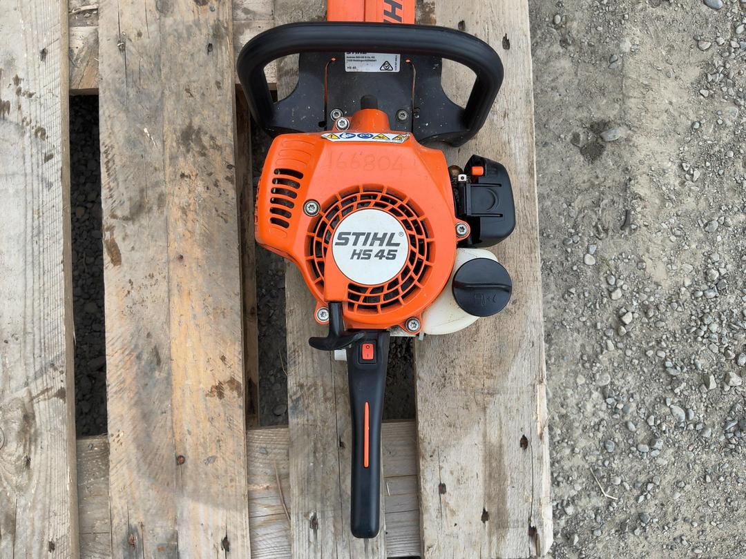 Photo '6' of Husqvarna 122HD60 Hedge Trimmer Photo '6' of Husqvarna 122HD60 Hedge Trimmer
