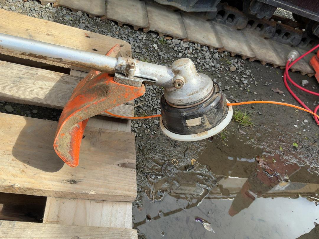 Photo '2' of Stihl KM 131R Line Trimmer