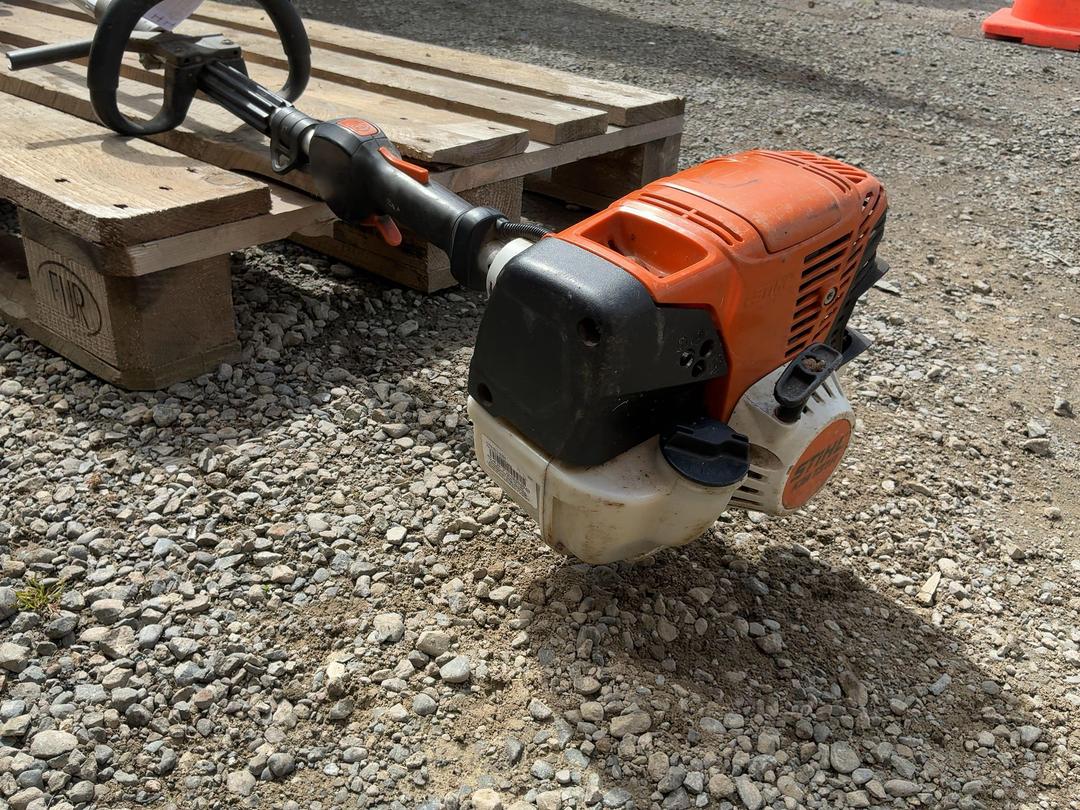 Photo '4' of Stihl KM 131R Line Trimmer