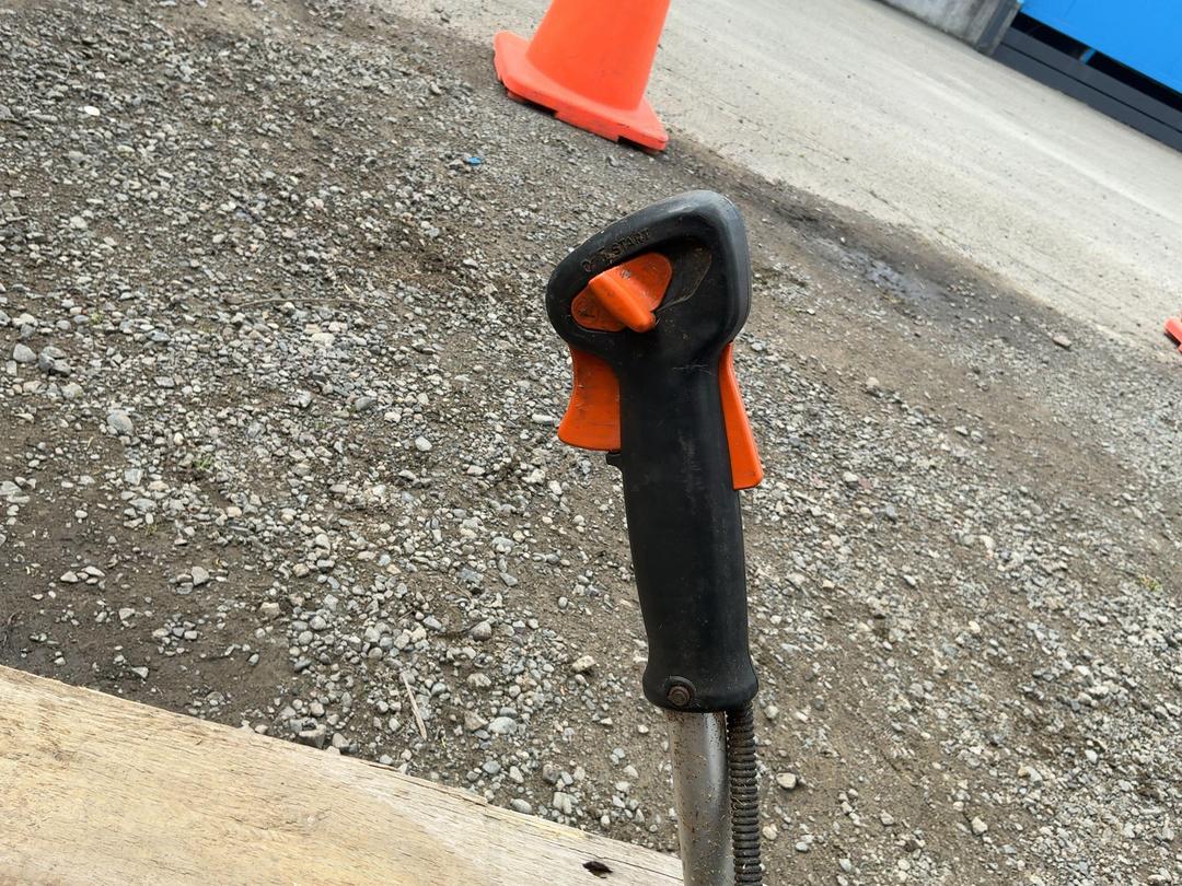 Photo '5' of Stihl FS 250R Line Trimmer Photo '5' of Stihl FS 250R Line Trimmer