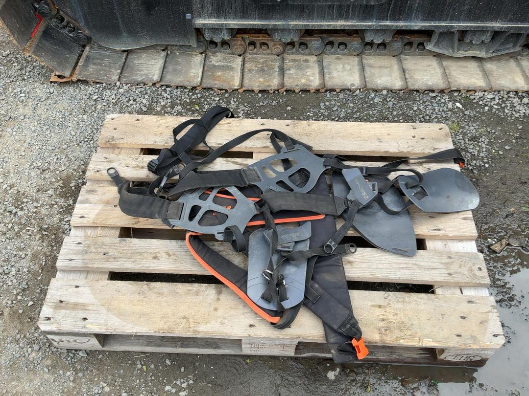 Photo '8' of Stihl FSA 135R Line Trimmer