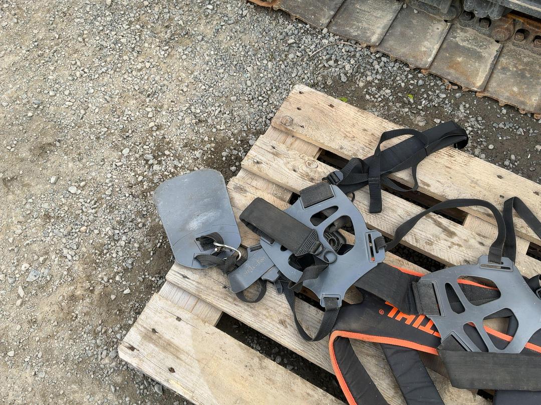 Photo '9' of Stihl FSA 135R Line Trimmer