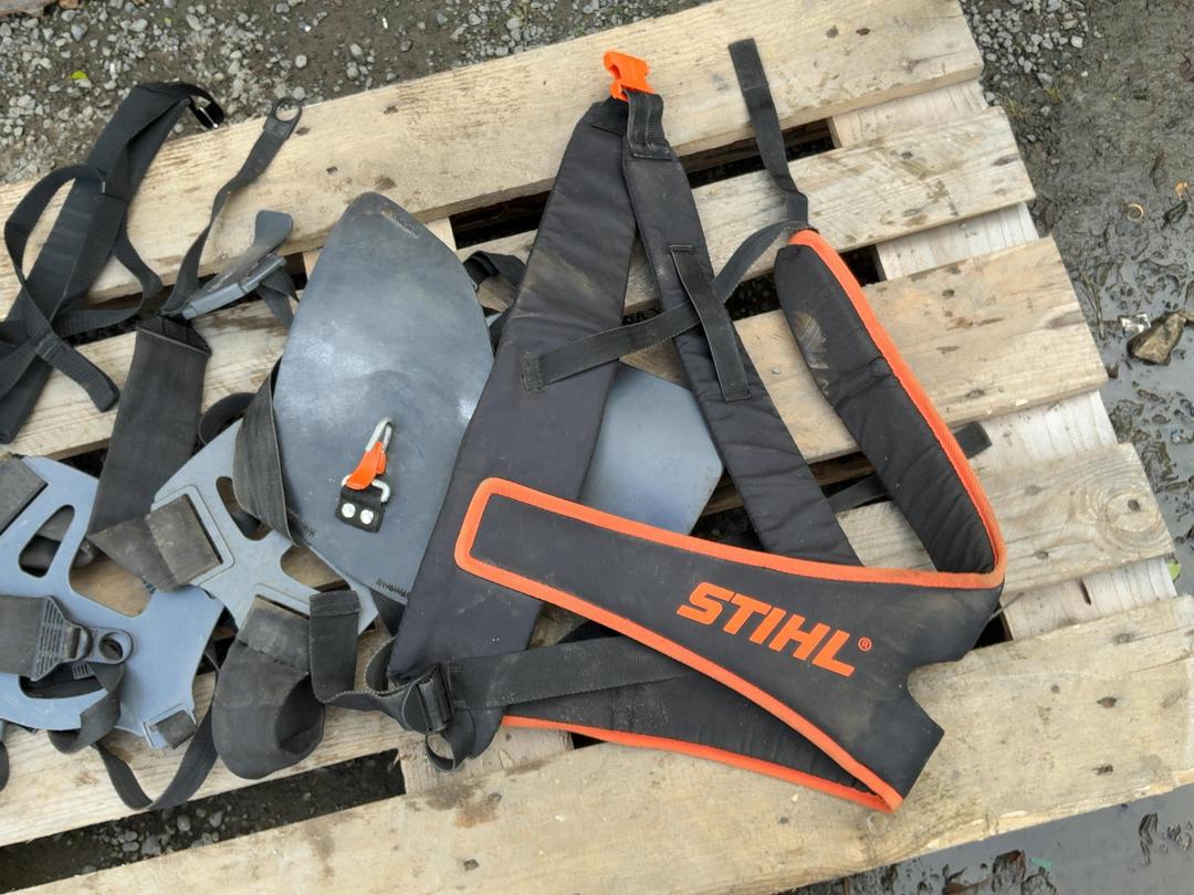 Photo '10' of Stihl FSA 135R Line Trimmer