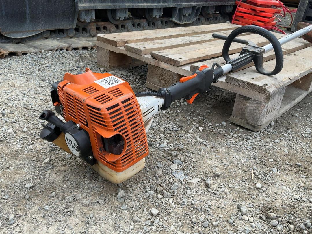 Photo '4' of Stihl FS 85R Line Trimmer