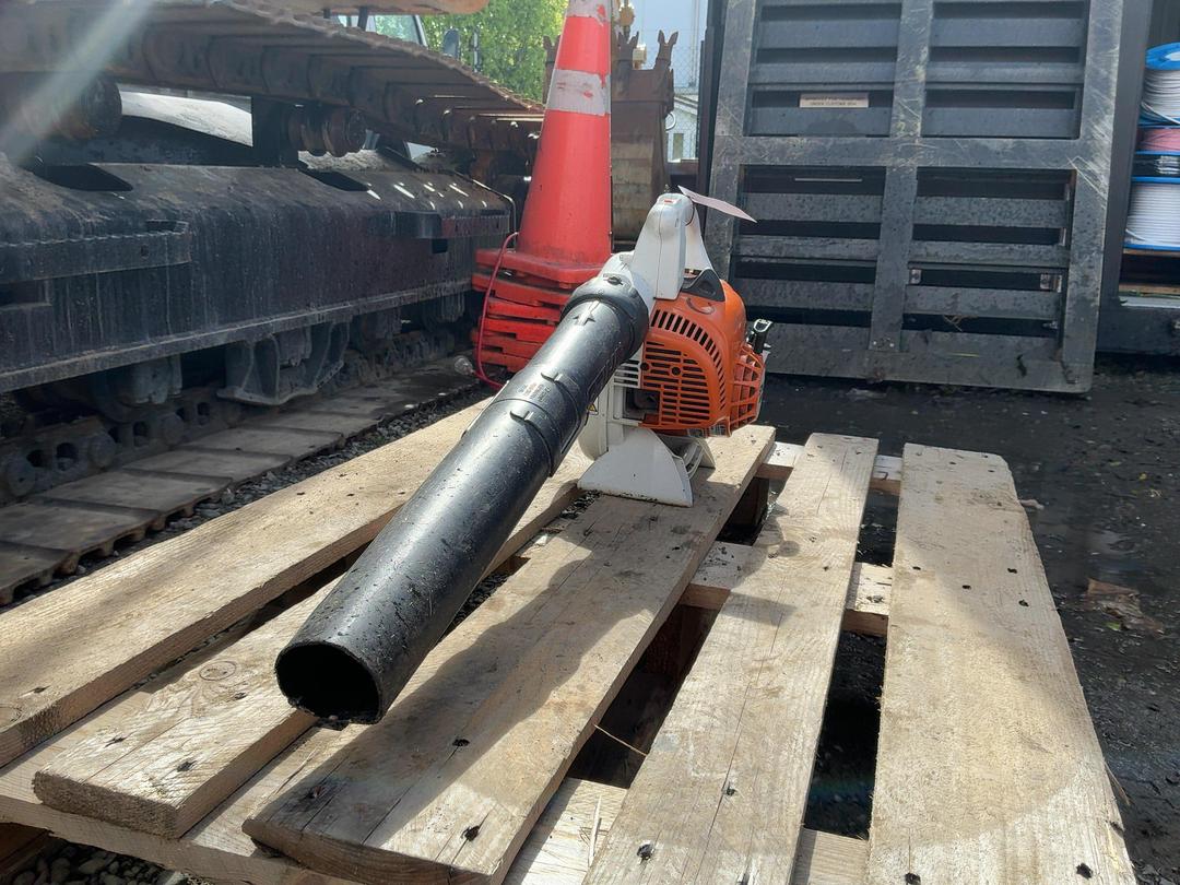 Photo '2' of Stihl BG56 Blower