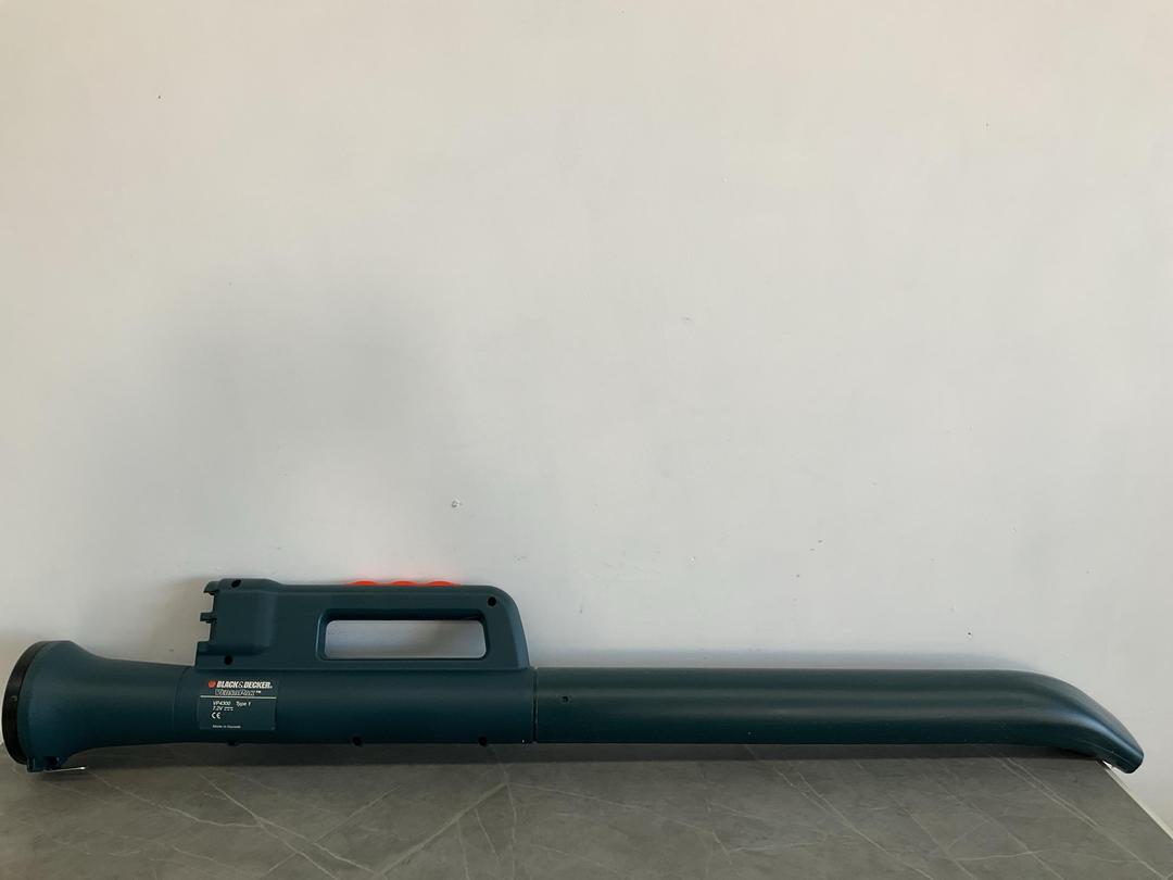 Photo '8' of Black and Decker Cordless Broom VP4300 - Skin Only Photo '8' of Black and Decker Cordless Broom VP4300 - Skin Only