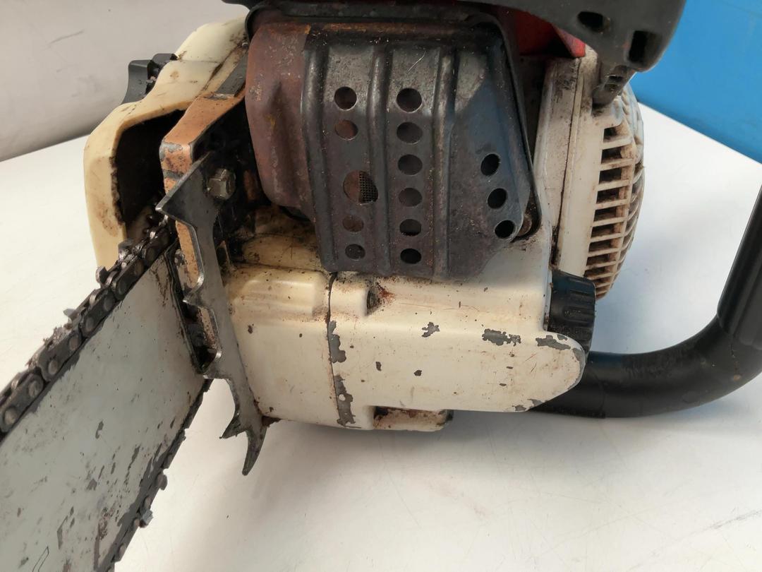 Photo '13' of Stihl 026C Chainsaw Photo '13' of Stihl 026C Chainsaw