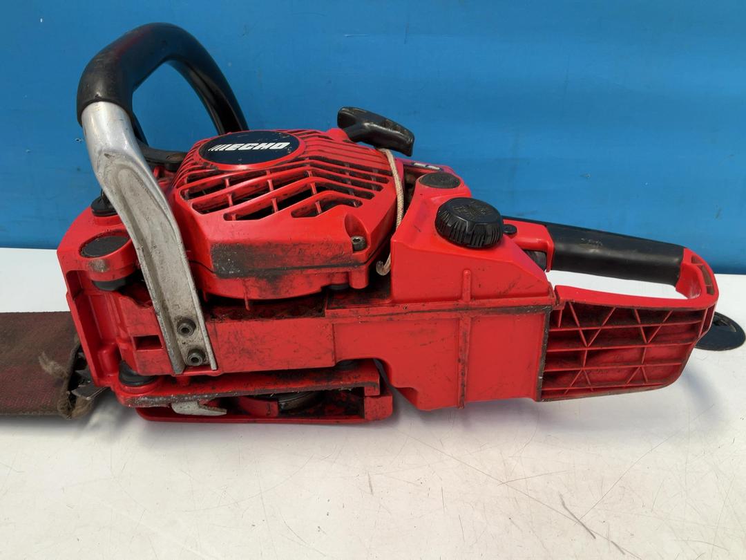 Photo '18' of Echo Chainsaw - Model CS-420ES