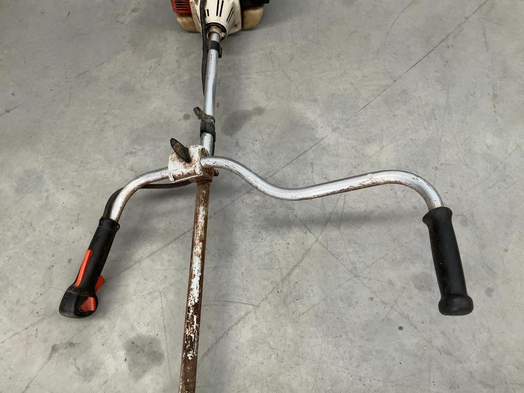 Photo '11' of Stihl FS 250 Brush Cutter