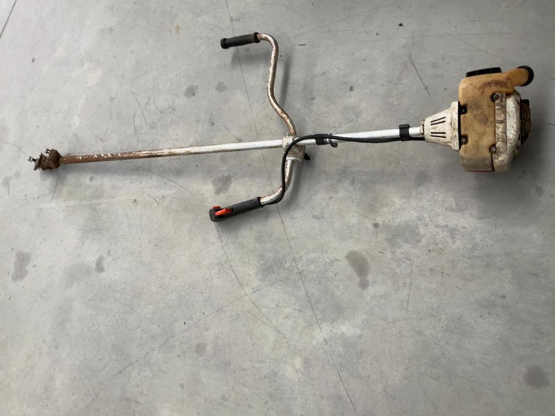 Photo '15' of Stihl FS 250 Brush Cutter