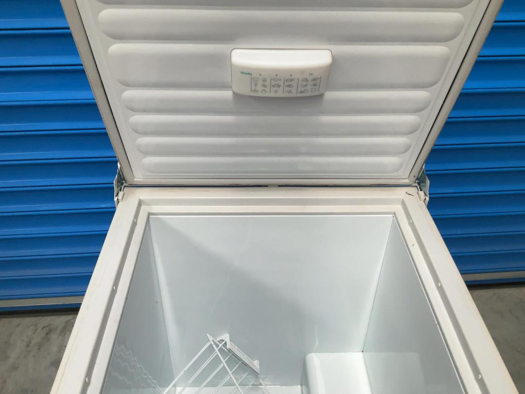 Photo '3' of Fisher and paykel freezer Photo '3' of Fisher and paykel freezer