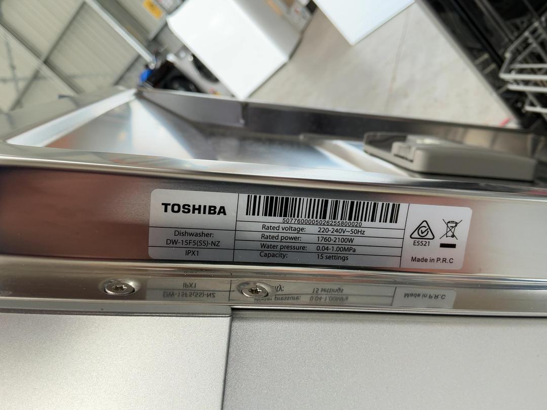 Photo '10' of Toshiba Dishwasher Photo '10' of Toshiba Dishwasher