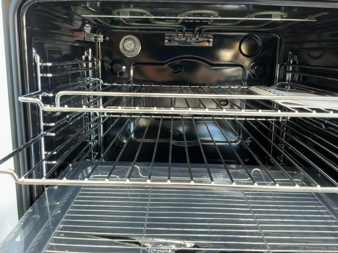 Photo '10' of Parmco Oven - White Photo '10' of Parmco Oven - White