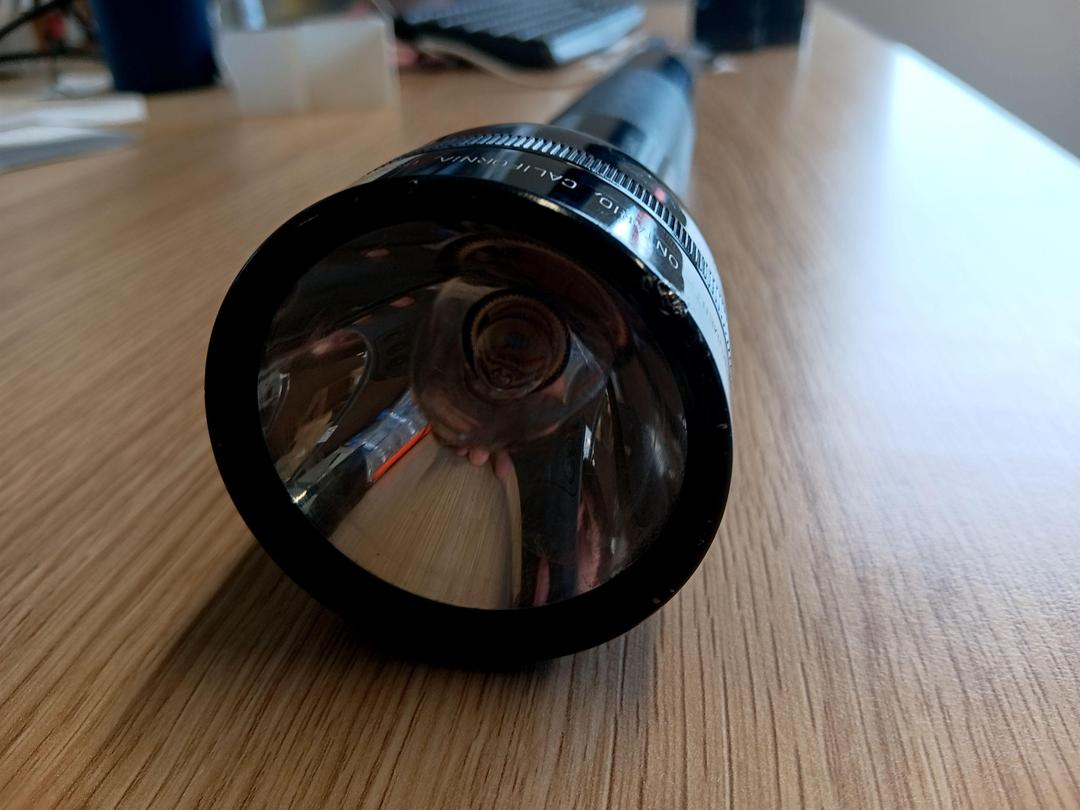 Photo '3' of 3D Cell Flashlight