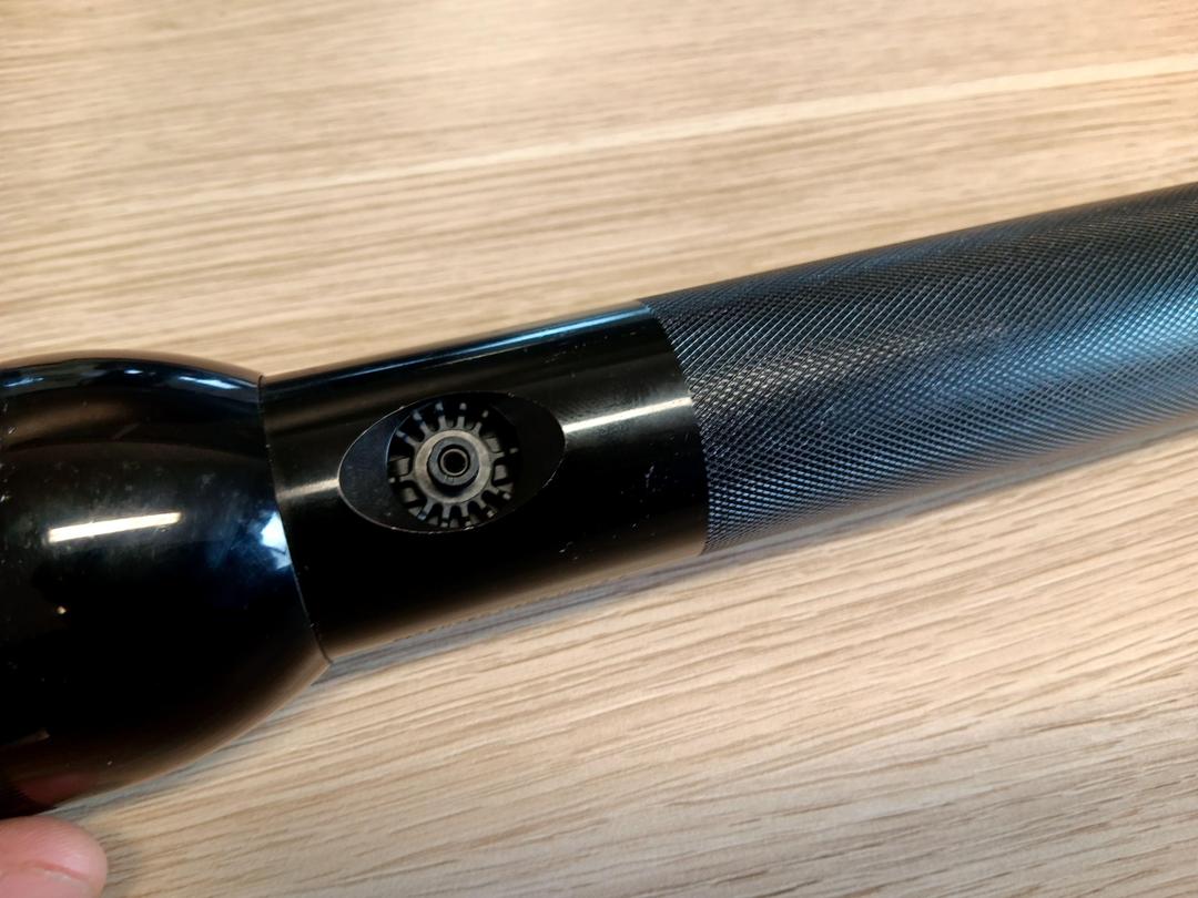 Photo '4' of 3D Cell Flashlight