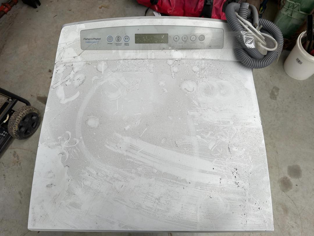Photo '3' of Fisher & Paykel Washing Machine Photo '3' of Fisher & Paykel Washing Machine